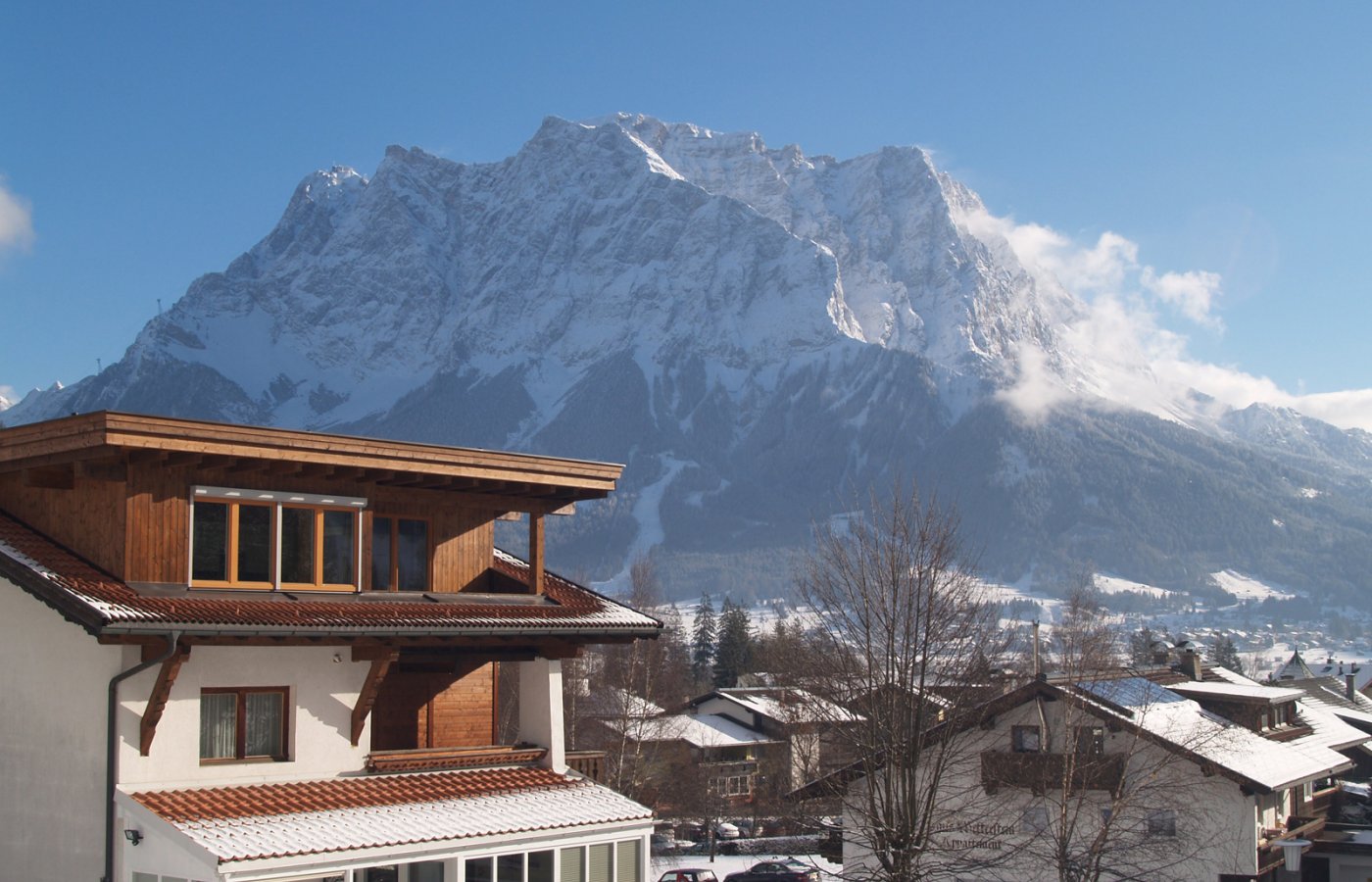 hausansicht-von-hinten.jpg hausansicht-von-hinten.jpg