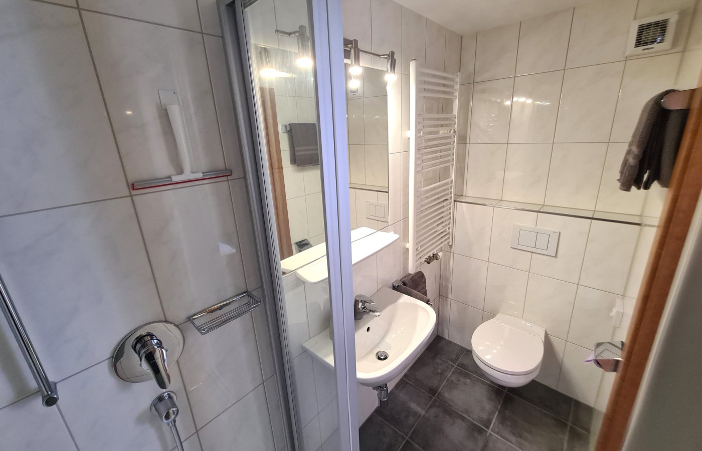 20240525_145742.jpg 20240525_145742.jpg