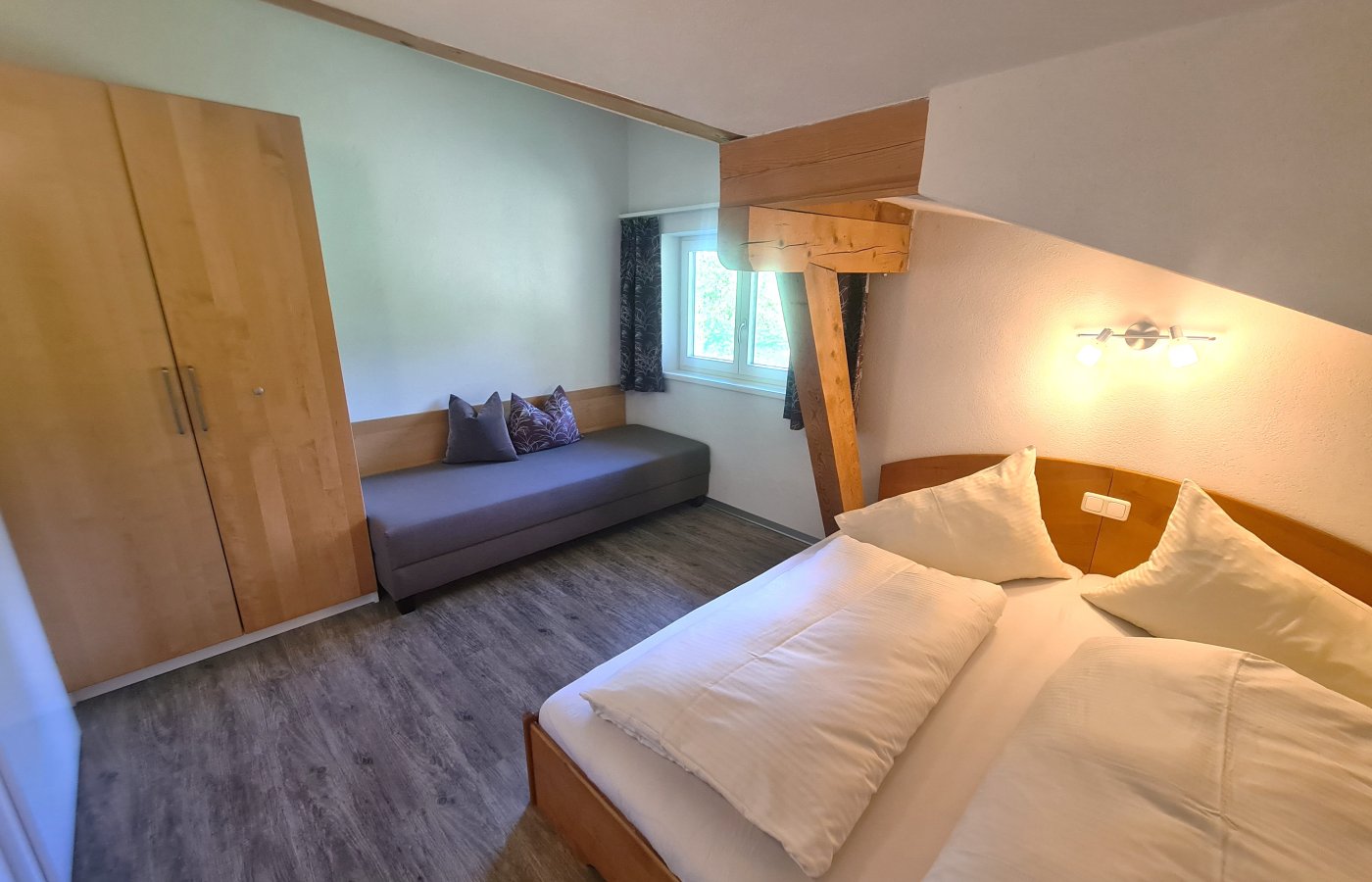 schlafzimmer_2_grubigstein.jpg schlafzimmer_2_grubigstein.jpg